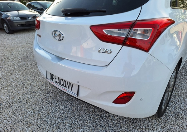 Hyundai I30 cena 39999 przebieg: 189300, rok produkcji 2016 z Nasielsk małe 667